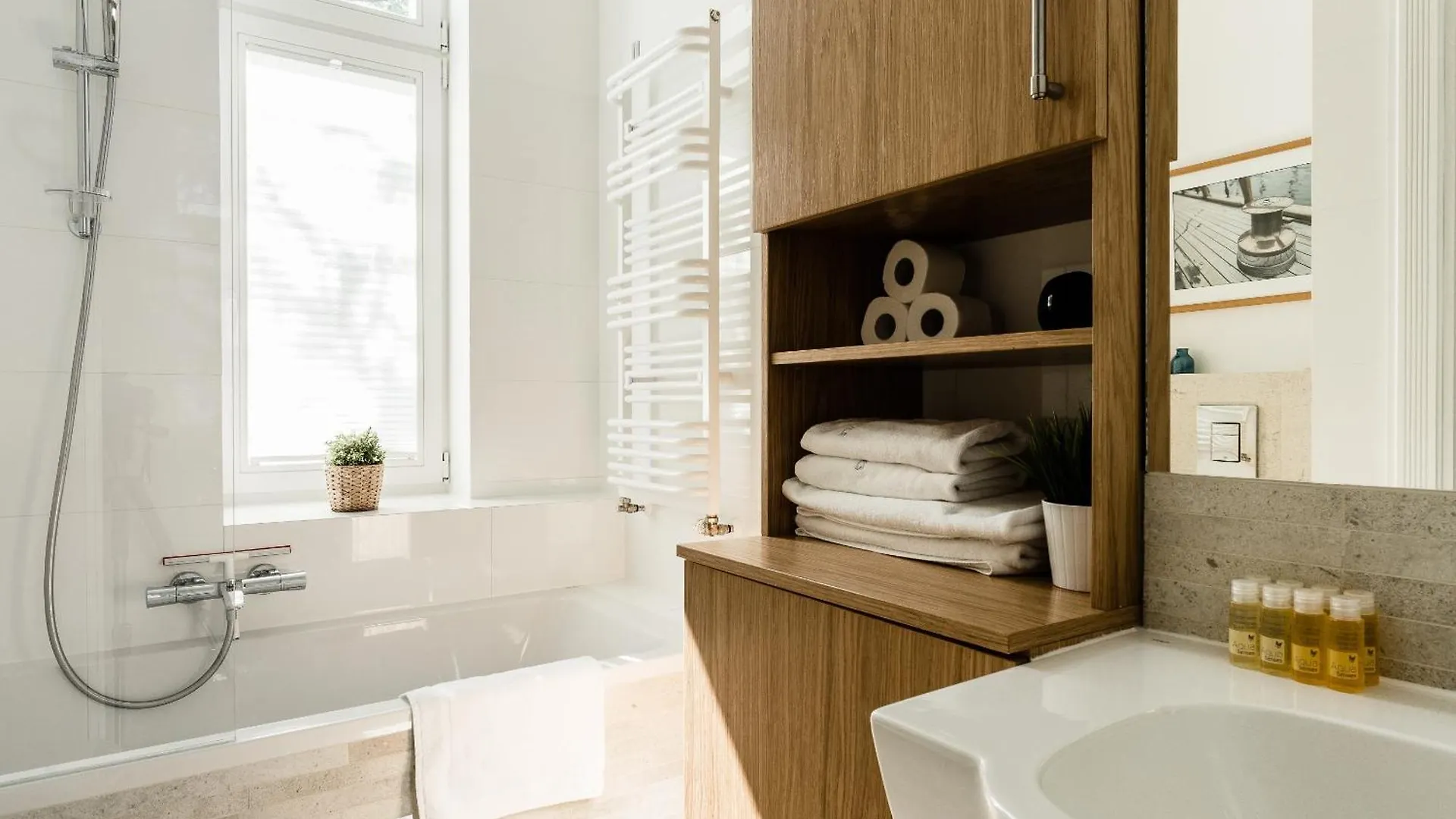 Sanhaus Apartments - Riviera - Apartament Z Dwoma Sypialniami, 100 Metrow Od Deptaka Sopot